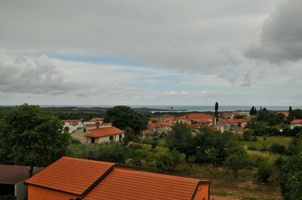 Готель Haus Liliana Tar-Vabriga Екстер'єр фото
